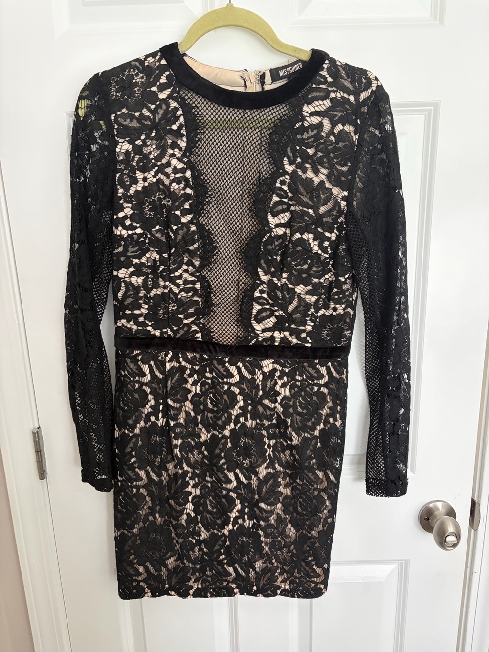Missguided Black Lace Overlay Nude Long Sleeve Bodycon Dress UK 14/US 10